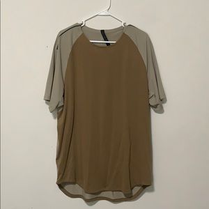 Lululemon two tone tee